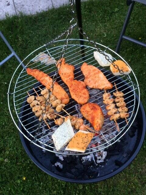 FREUEN SIE SICH AUF FRÖHLICHE GRILLFESTE IM GARTEN IHRES NEUEN HAUSES! TEL.: 01714863595, 9376 Oelsnitz/Erzgeb.