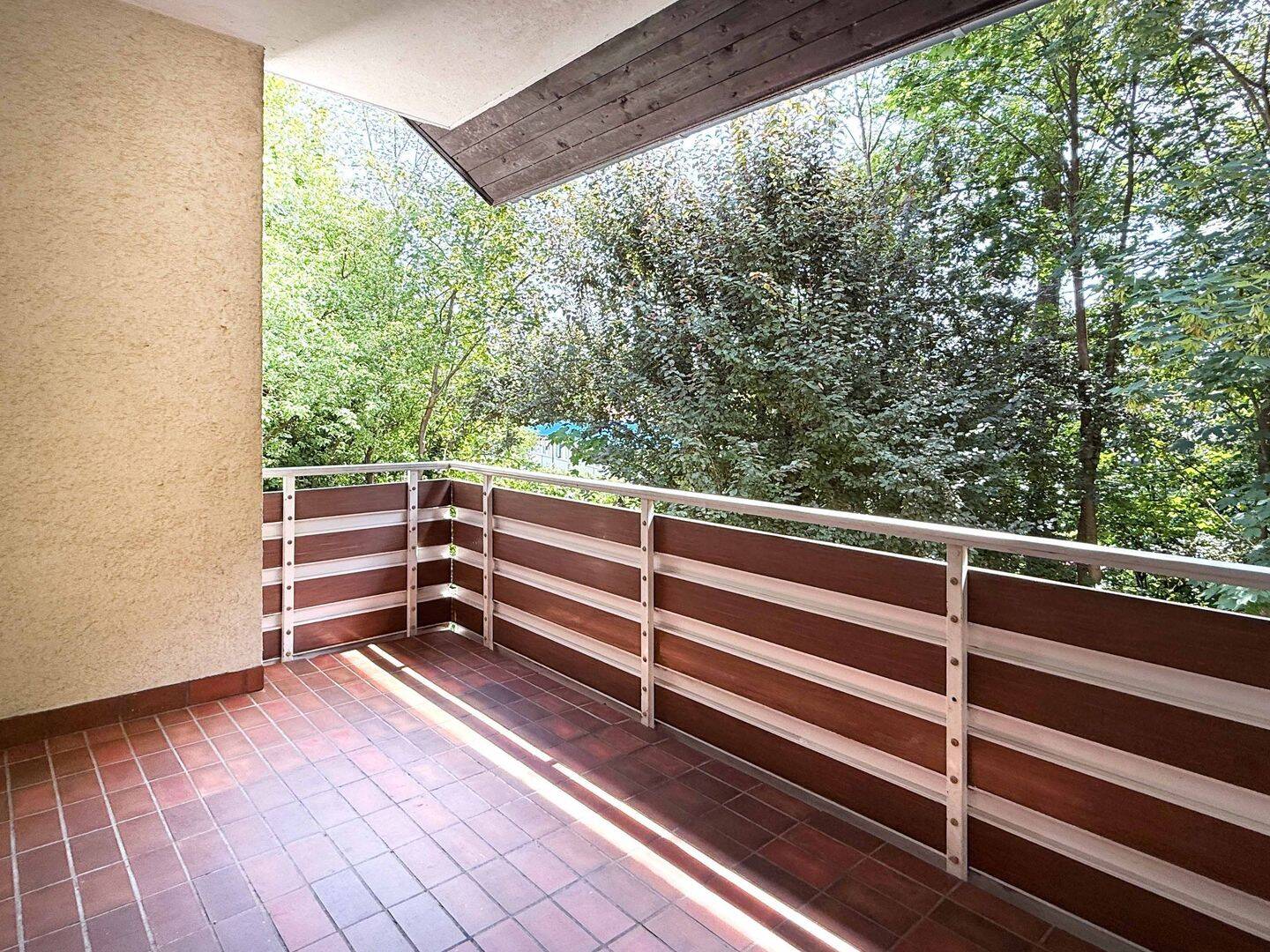 Ruhige 4-Zimmer-Wohnung mit Balkon und Blick ins Grüne in Wiesenbach, Gemarkung Bammental, 69245 Bammental