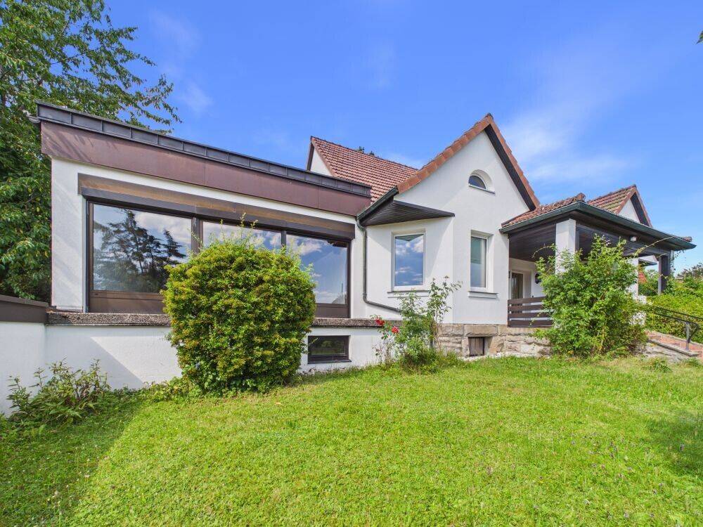 Stadtnah wohnen, den Staffelberg im Blick – Charmantes Einfamilienhaus mit großem Garten, 96450 Coburg