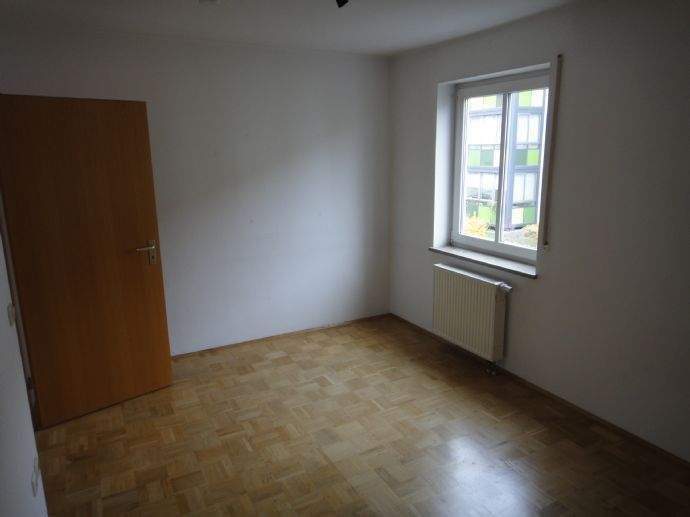 2026 beziehbar moderne 2-ZW, Schweinfurt, Bj.1994, Balkon, 97421 Schweinfurt