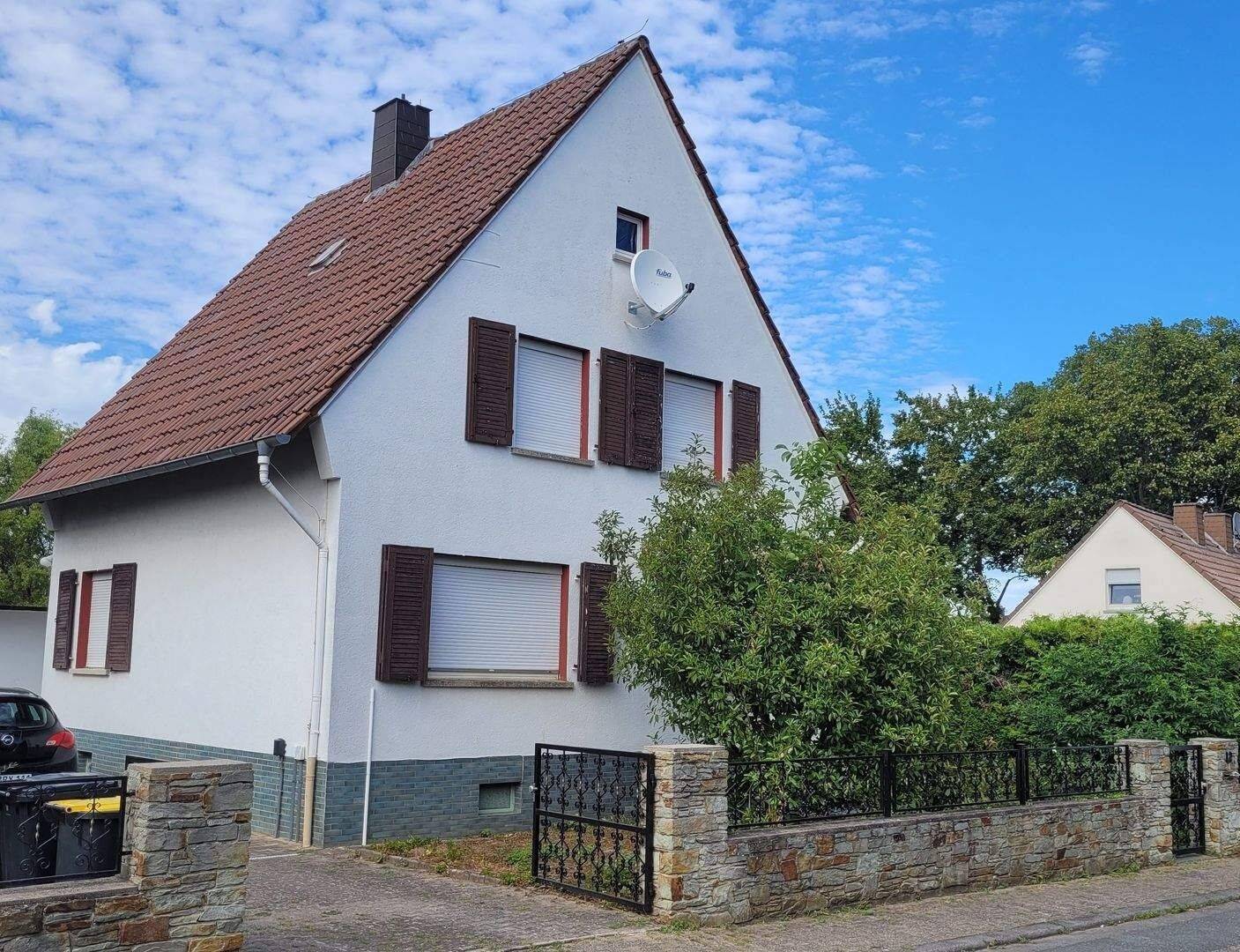Einfamilienhaus in guter Wohnlage mit großem Grundstück, 55278 Undenheim