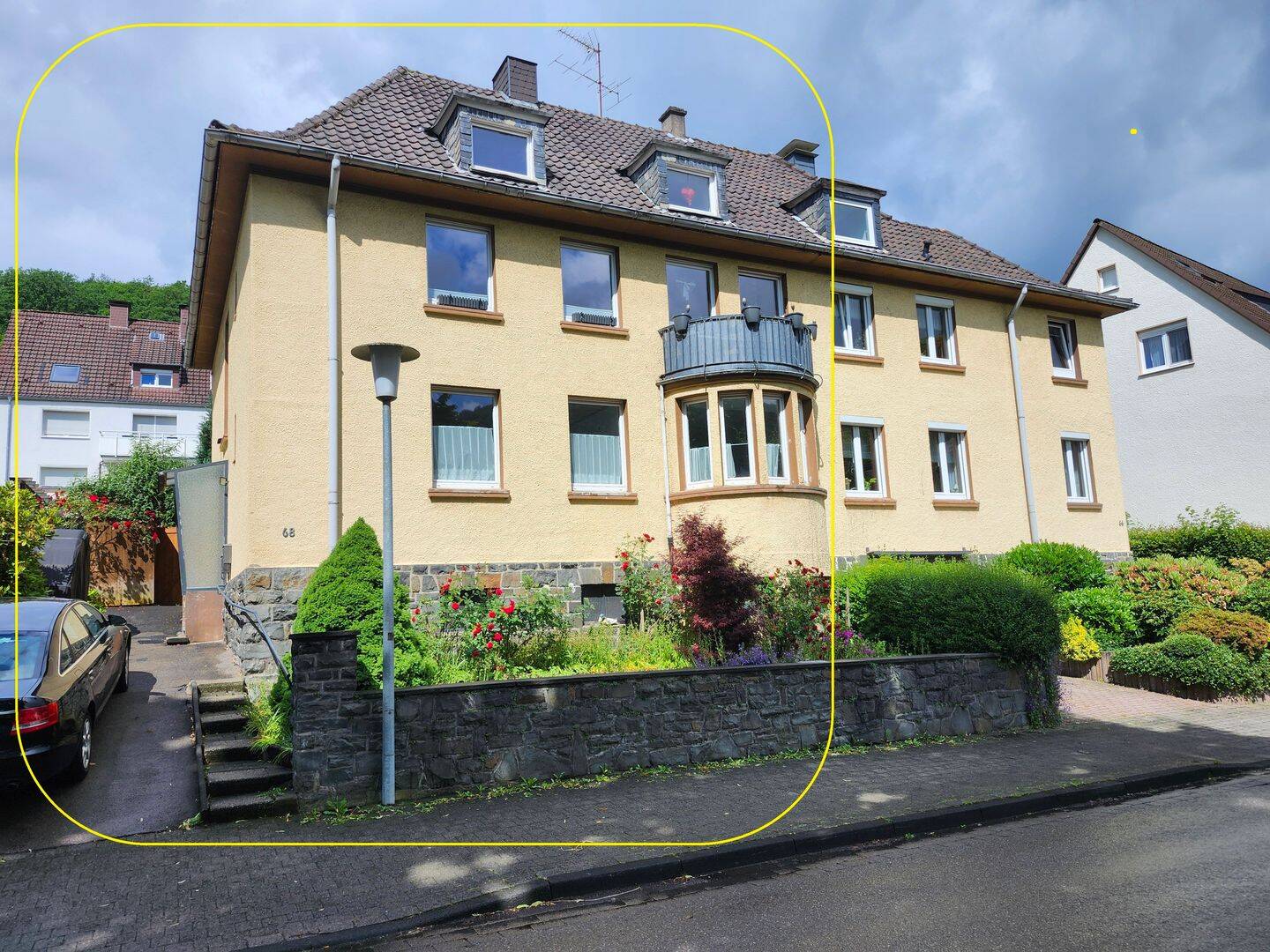 Wohnhaus Nachrodt-Wiblingwerde – vielseitige Immobilie mit vermieteter Wohnung und schönem Blick ins Lennetal, 58769 Nachrodt-Wiblingwerde