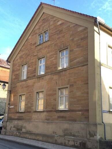 1 topsanierte 3 Zi-Altbauwohnung, 96 m2 Wiesentheid, hell, großzügig, Dachterrasse, 97353 Wiesentheid