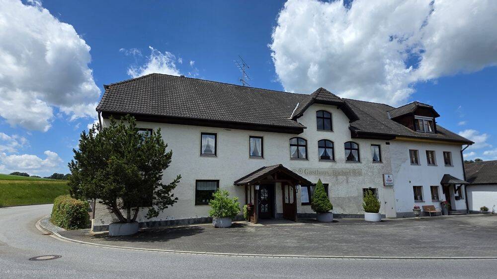 **Ehemaliges Gasthaus u. angebautes Wohnhaus mit vielen Möglichkeiten, Ideen zu verwirklichen**, 84066 Mallersdorf-Pfaffenberg