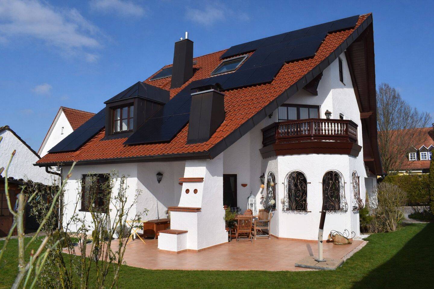 Exklusive Villa in Top-Lage mit traumhaftem Garten – Nähe Uniklinikum, 86356 Neusäß
