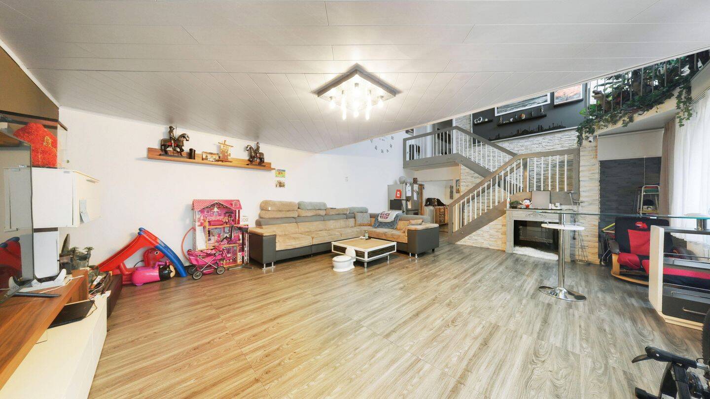 Im Herzen von Fellbach – großzügige Maisonette Wohnung mit 4 Zimmern und tollem Balkon, 70734 Fellbach