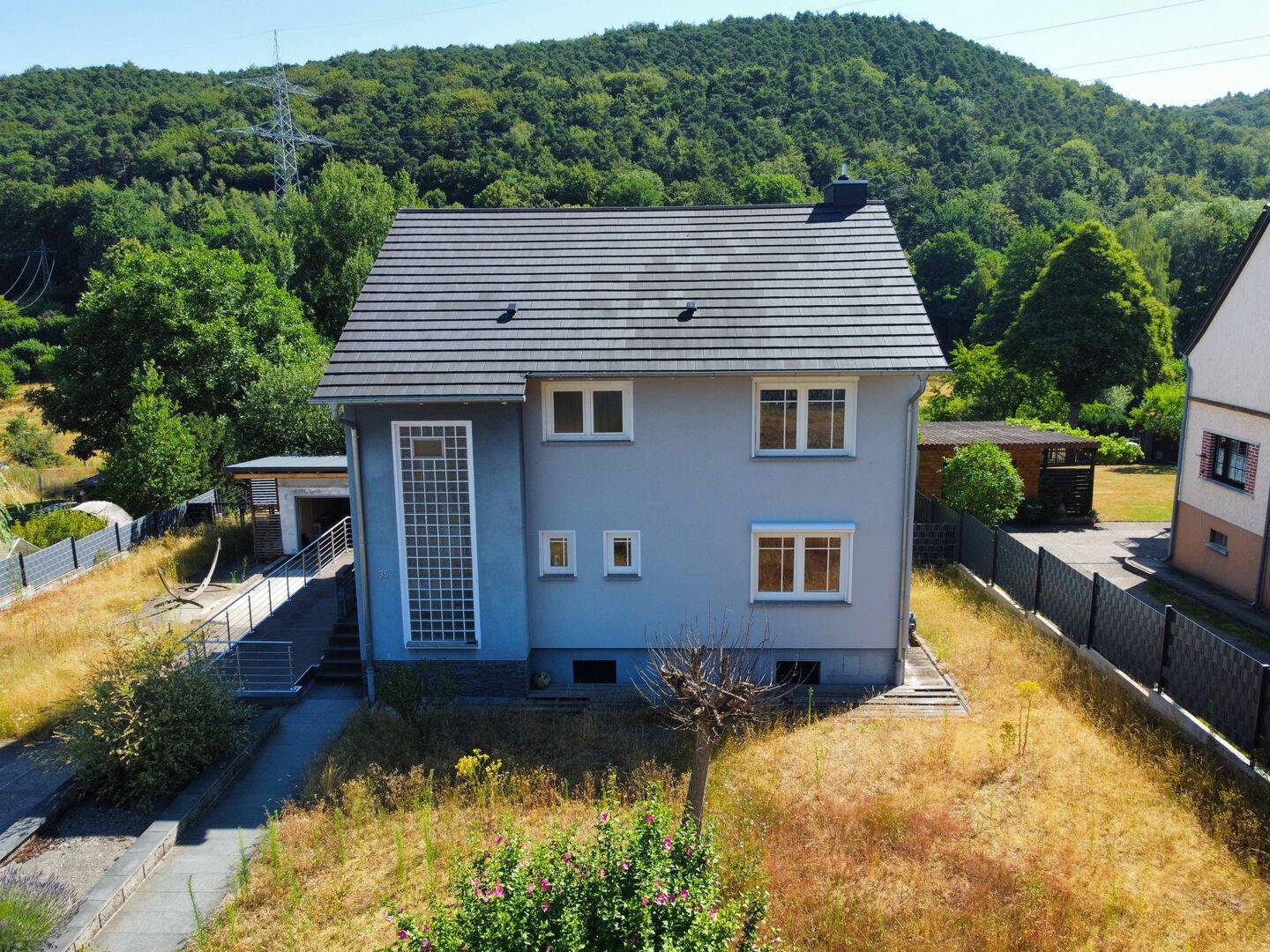 Modernisiertes Einfamilienhaus mit XXL-Grundstück am Ortsrand, 66892 Bruchmühlbach-Miesau