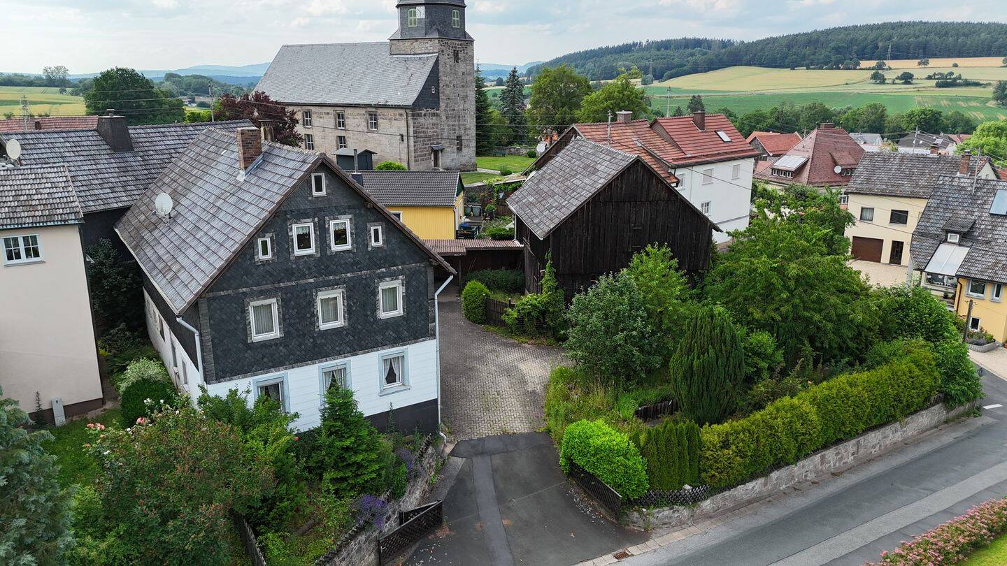 Projekt Traumhaus: Historisches Zweifamilienhaus mit gigantischem Potenzial in 96342 Stockheim-Burggrub!, 96342 Stockheim