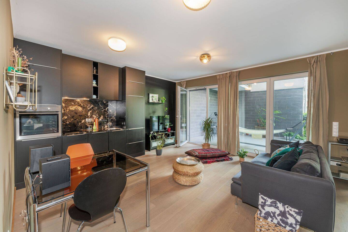 Hochwertig möblierte 1,5-Zimmer-Wohnung mit großer Terrasse in Berlin-Friedrichshain, 10247 Berlin (Friedrichshain-Kreuzberg Friedrichshain Prenzlauer Berg)