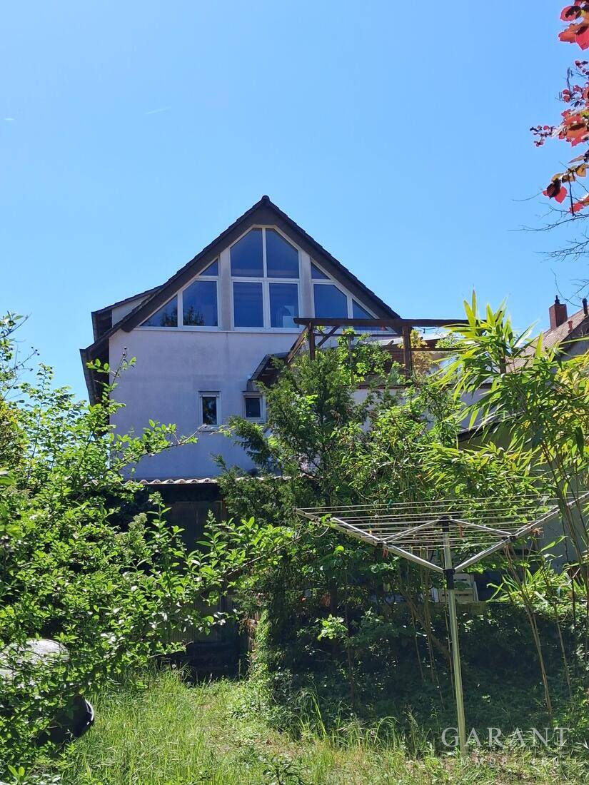 Ein-/Zweifamilienhaus in Haßloch, viel Raum für Ihre Wohnideen, 67454 Haßloch
