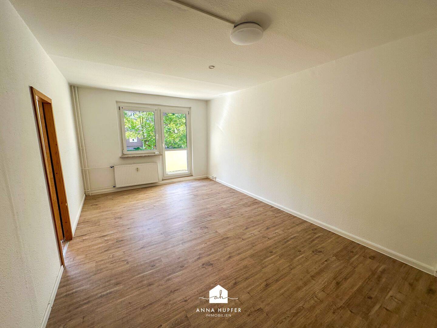 3 Monate Kaltmietfrei! 2-Raum-Wohnung mit Balkon, 7546 Gera