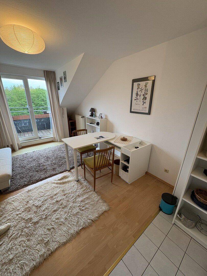 Vollausgestattete Wohnung mit Küche und Balkon, 45357 Essen (Bedingrade Borbeck-Mitte Dellwig Frintrop Gerschede)