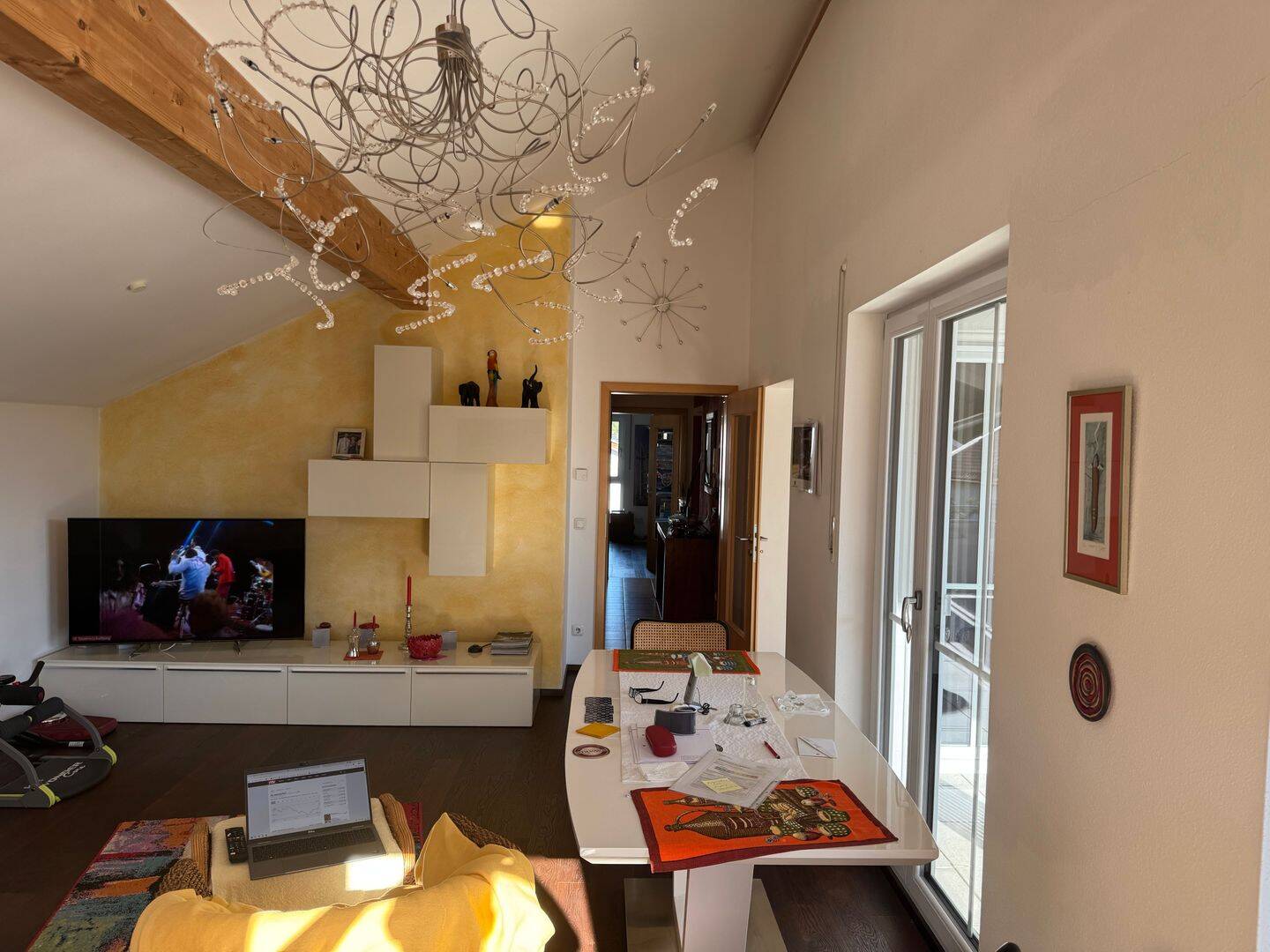 8 km vom Chiemsee , 30 m2 Dachterrasse mit Bergblick, 83352 Altenmarkt a.d. Alz