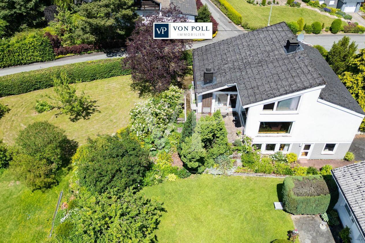 Großzügiges Einfamilienhaus mit Retro-Charme, in ruhiger Lage, 59929 Brilon