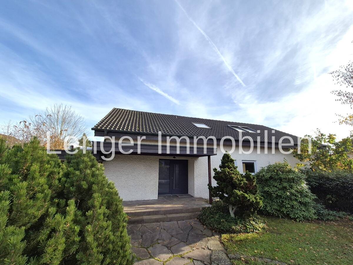 RESERVIERT!!! Attraktives Einfamilienhaus in ruhiger Wohnlage von Bodelshausen, 72411 Bodelshausen