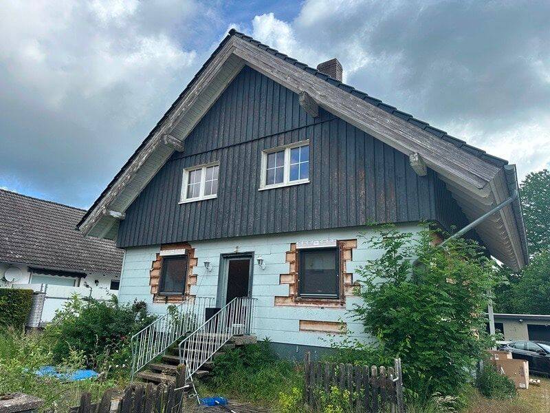 Für den Erwerber provisionsfrei! – Einfamilienhaus in Salzhemmendorf OT Ockensen – Zwangsversteigerung –, 31020 Salzhemmendorf