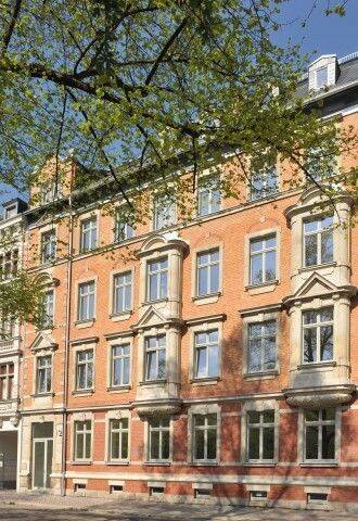 Ganz tolle exklusive 3-Raum Wohnung mit Aufzug und EBK und Fussbodenheizung!, 8056 Zwickau