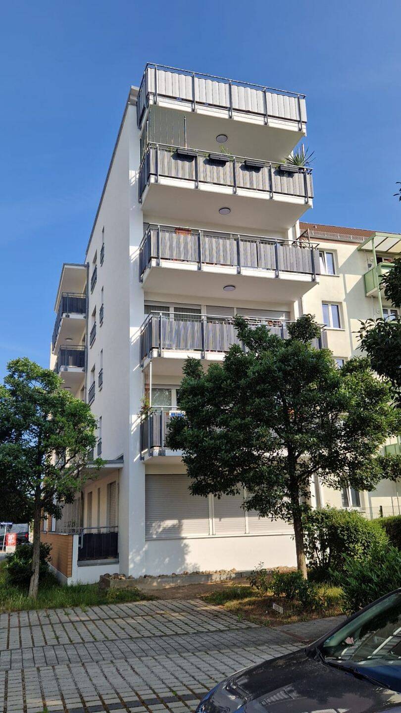 lichtdurchflutete Wohnung mit Aufzug, 1127 Dresden (Hellerberge Leipziger Vorstadt Mickten Pieschen-Nord/Trachenberge Pieschen-Süd)