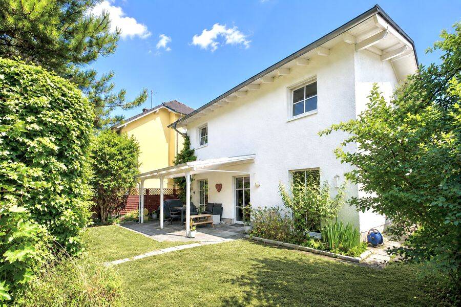 Ein Zuhause mit besonderem Wohngefühl – Licht, Ruhe und Gartenidylle vereint, 53498 Bad Breisig