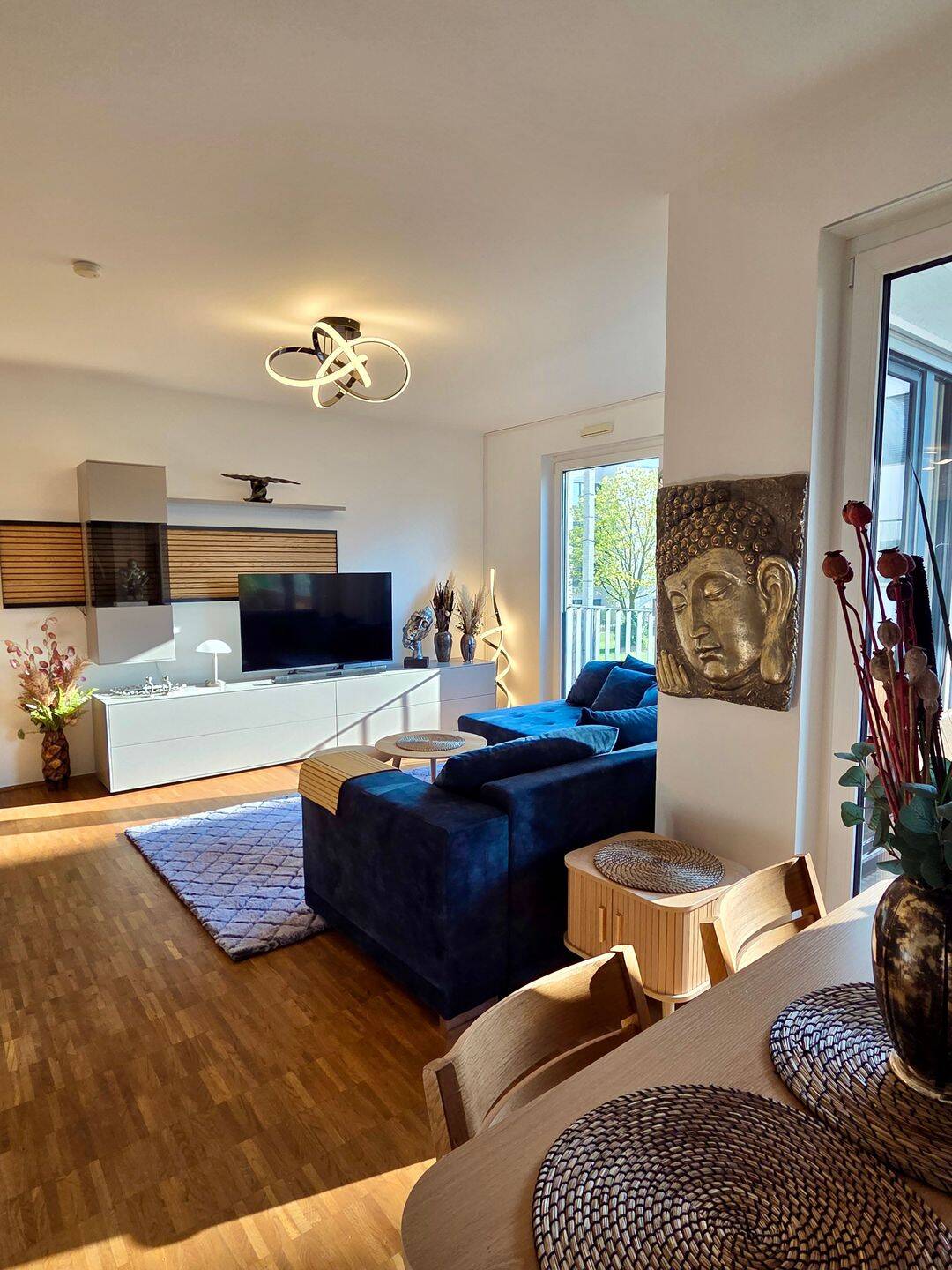 Modern möbliertes Zuhause mit Balkon & Stellplatz in Köln-Ossendorf, 50829 Köln (Ehrenfeld Bocklemünd/Mengenich Ossendorf Vogelsang Widdersdorf)