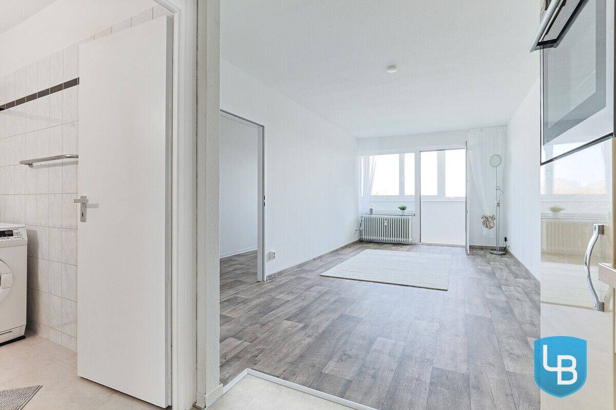 Stilvolle 1,5 Zimmer-Ferienwohnung mit verglaster Loggia in modernem Design, 24217 Schönberg (Holstein)