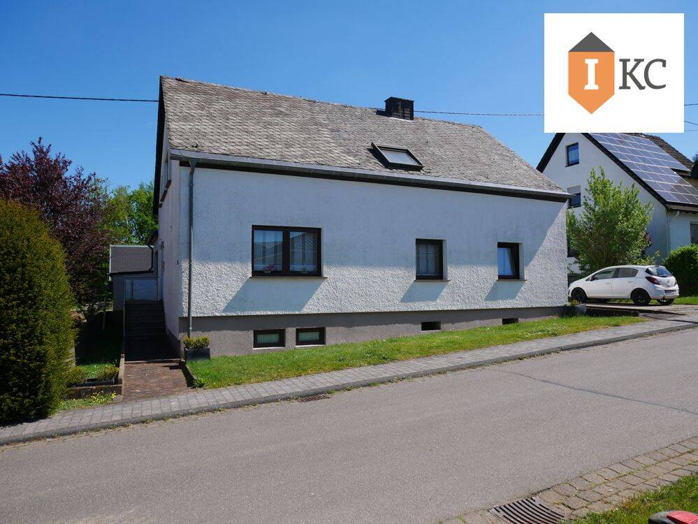 Großzügiges, gepflegtes Doppelhaus mit großem Grundstück – Einziehen – Wohlfühlen !!, 54429 Waldweiler