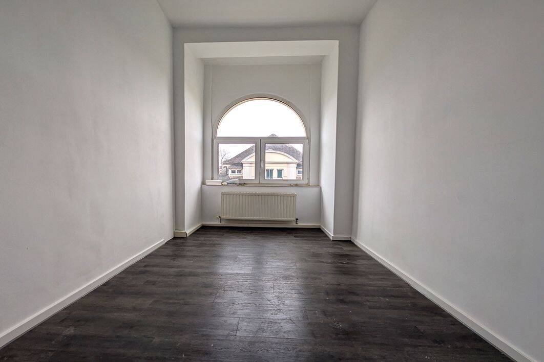 Eigentumswohnung und Dachgeschossrohling mit Ausbaupotenzial, 8525 Plauen