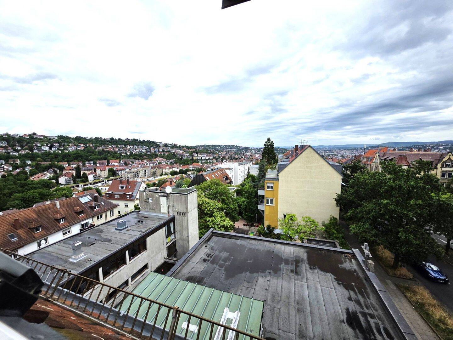 Schicke 2-1/2-Zi.-DG-Wohnung, 70197 Stuttgart (West)