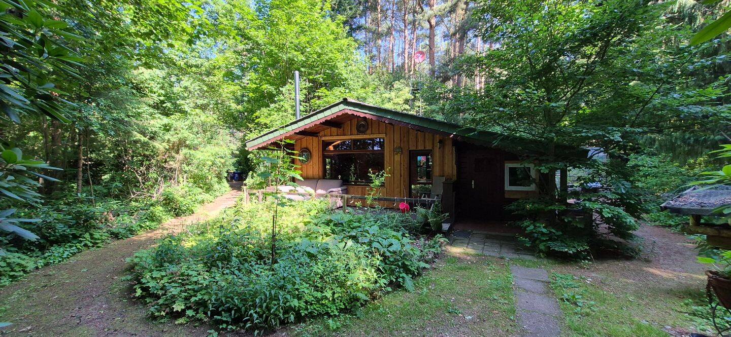 Idyllisches Blockhaus in gefühlter Alleinlage auf großem Grundstück, 29456 Hitzacker (Elbe)