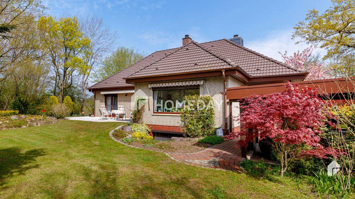 Unglaublich schön! Bungalow auf 7300m² großem Grundstück in Waldrandlage und Teich, 24576 Bad Bramstedt