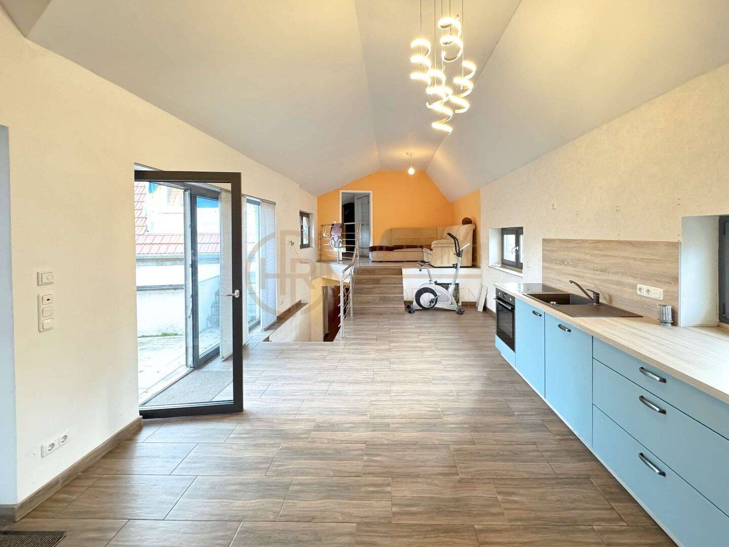 Großzügiges Einfamilienhaus mit Anbau, Garten und viel Platz für die Familie, 74336 Brackenheim