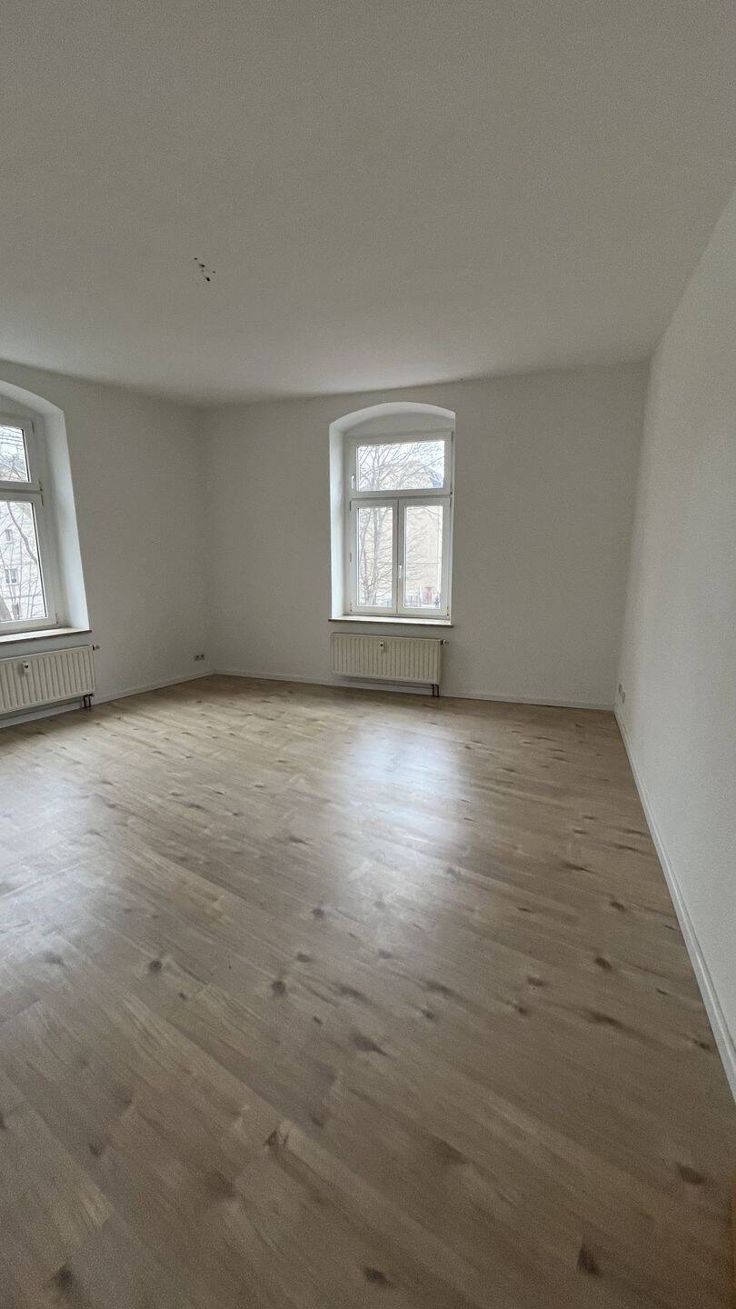 Attraktive 3-Zimmer-Wohnung mit durchdachter Raumaufteilung in ruhiger, gepflegter Wohnanlage, 8523 Plauen