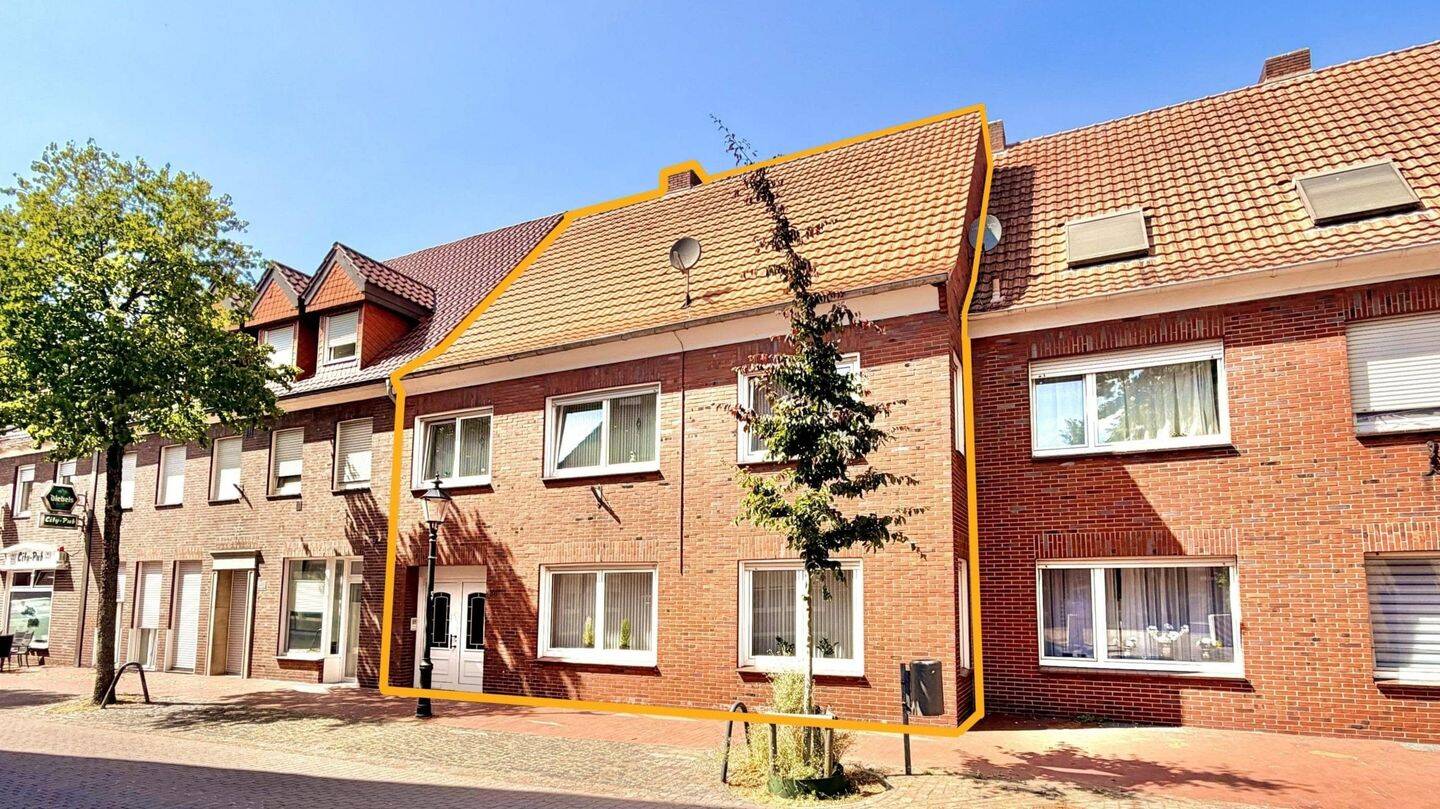Zweifamilienhaus Reihenhaus mit Potenzial für Wohnbebauung im Herzen von Südlohn, 46354 Südlohn