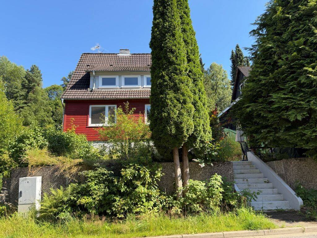 Charmantes Einfamilienhaus mit großem Grundstück in idyllischer Lage mit Weitblick, 38707 Clausthal-Zellerfeld