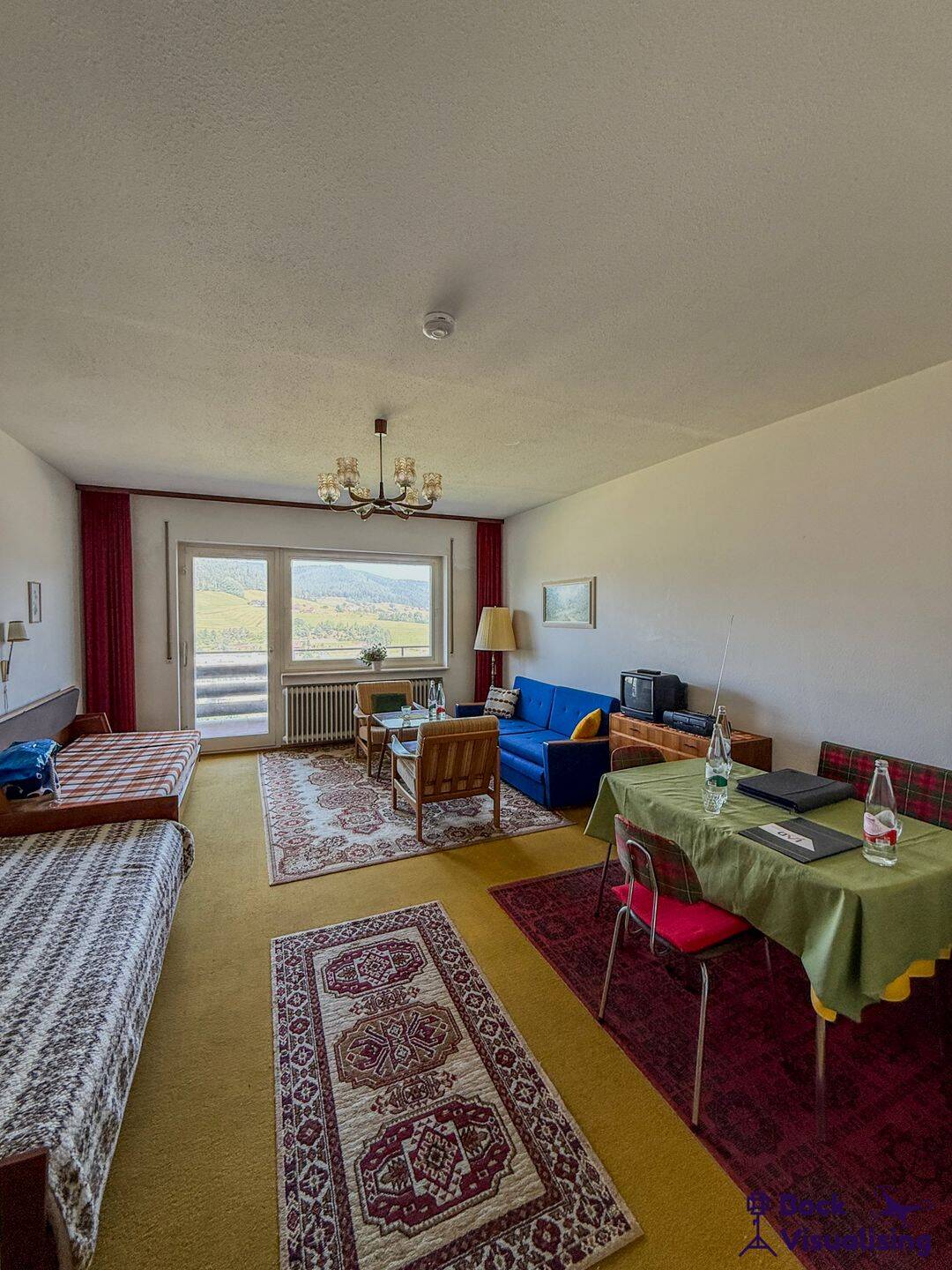 Wohnen, wo andere Urlaub machen – Charmante Erdgeschosswohnung mit Balkon in Baiersbronn, 72270 Baiersbronn