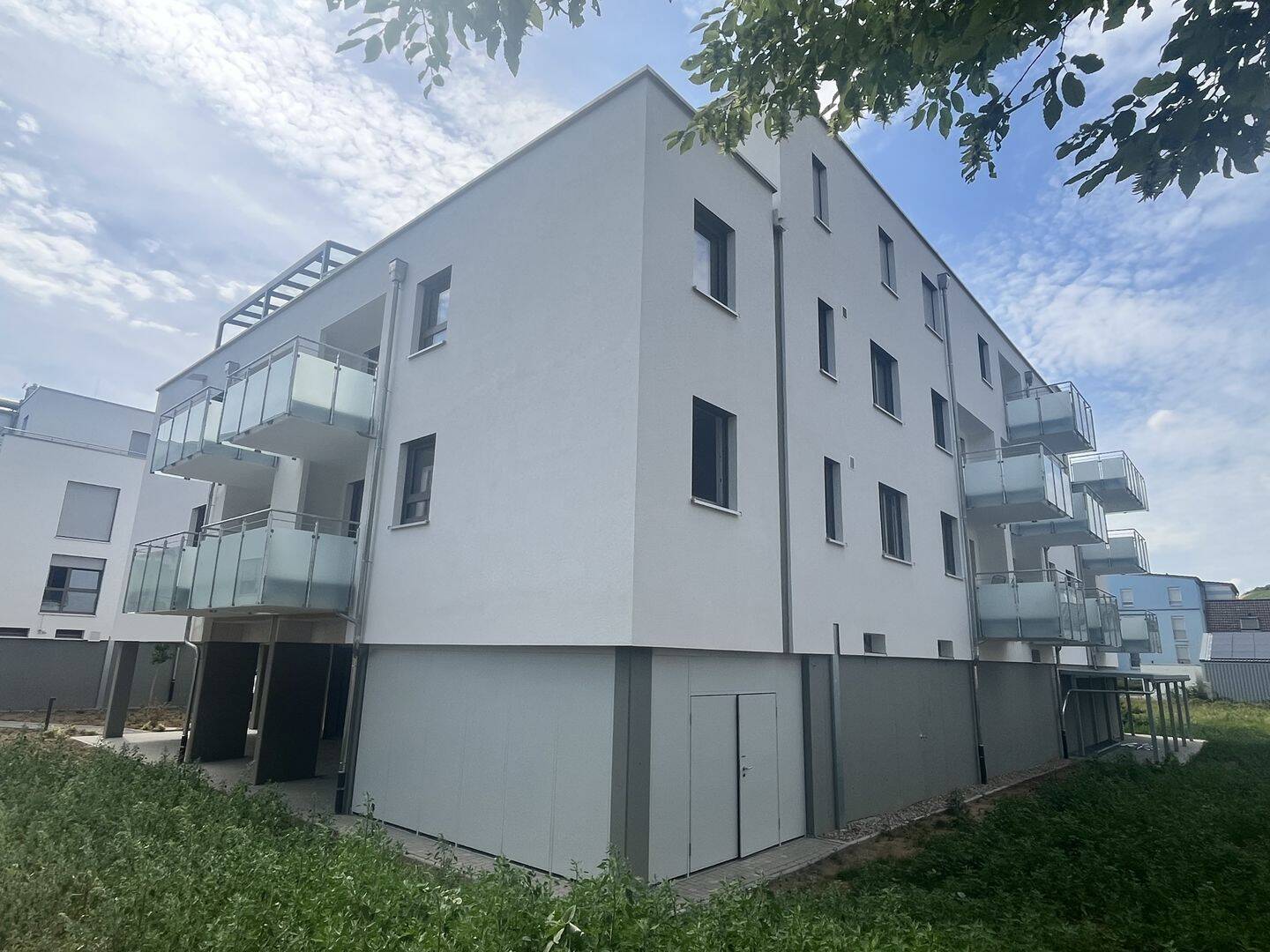 Servicewohnen – Moderne 2-Zimmer-Mietwohnung in einem Neubau in Randersacker mit optionaler Pflege, 97236 Randersacker
