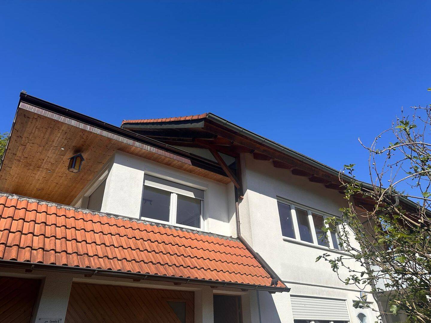 Behindertengerecht Maisonettewohnung mit Hauscharakter, Rollstuhl-Aufzug, Doppelgarage und großer Dachterrasse, 88662 Überlingen