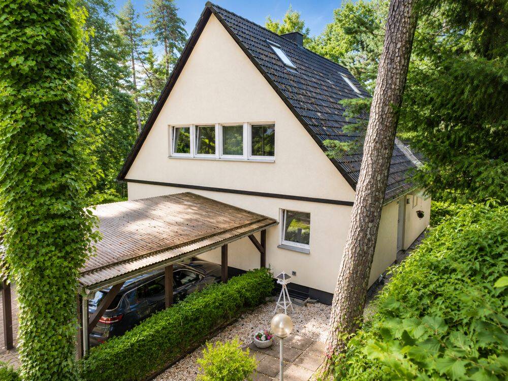 Freistehendes Einfamilienhaus mit neuwertiger Wärmepumpe & Garage auf Ihrem neuen Traumgrundstück, 13465 Berlin (Reinickendorf Frohnau Mühlenbecker Land Hermsdorf)