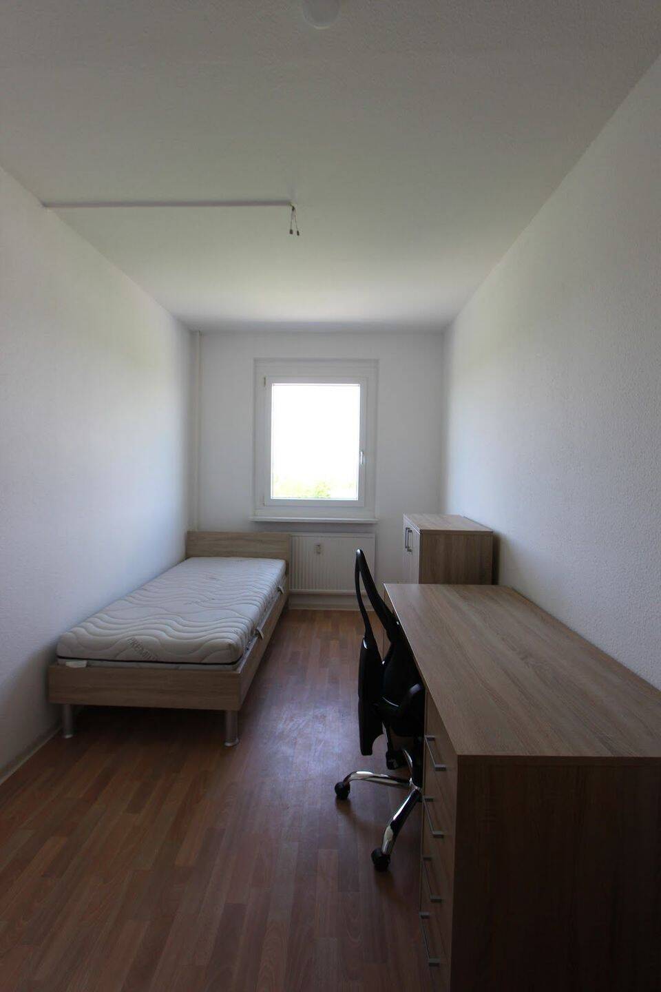 WG-Zimmer frei!, 7552 Gera (Bieblach-Ost Langenberg Roschütz Stublach)