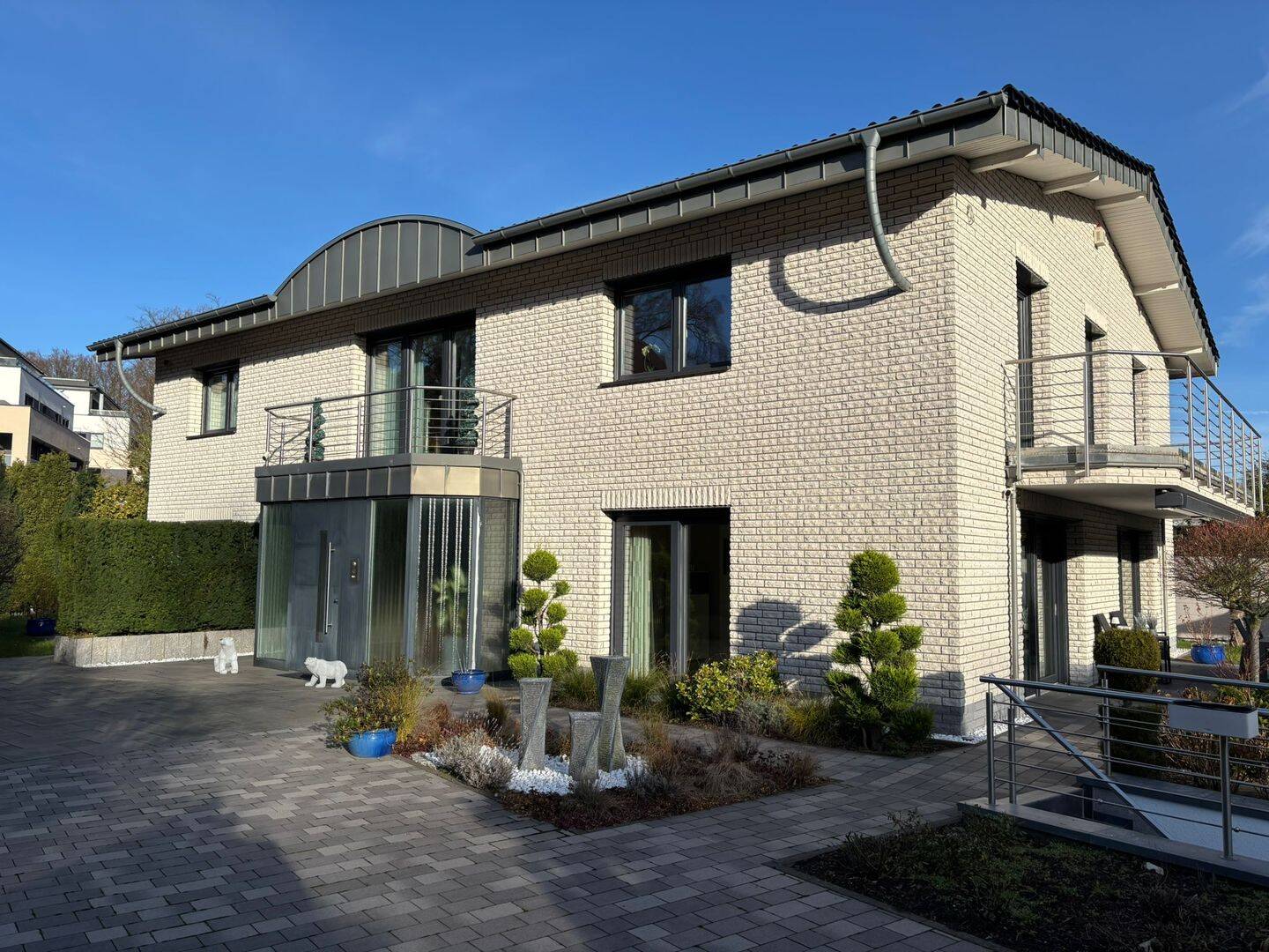 Außergewöhnliches Einfamilienhaus mit eigener Tiefgarage in der Waldstadt Iserlohn, 58636 Iserlohn