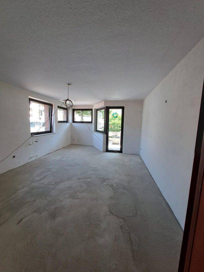 Helle Wohnung (wird saniert) in gepflegtem Haus im Zentrum. Stellplatz/Garage möglich., 45899 Gelsenkirchen (Beckhausen Heßler Horst)