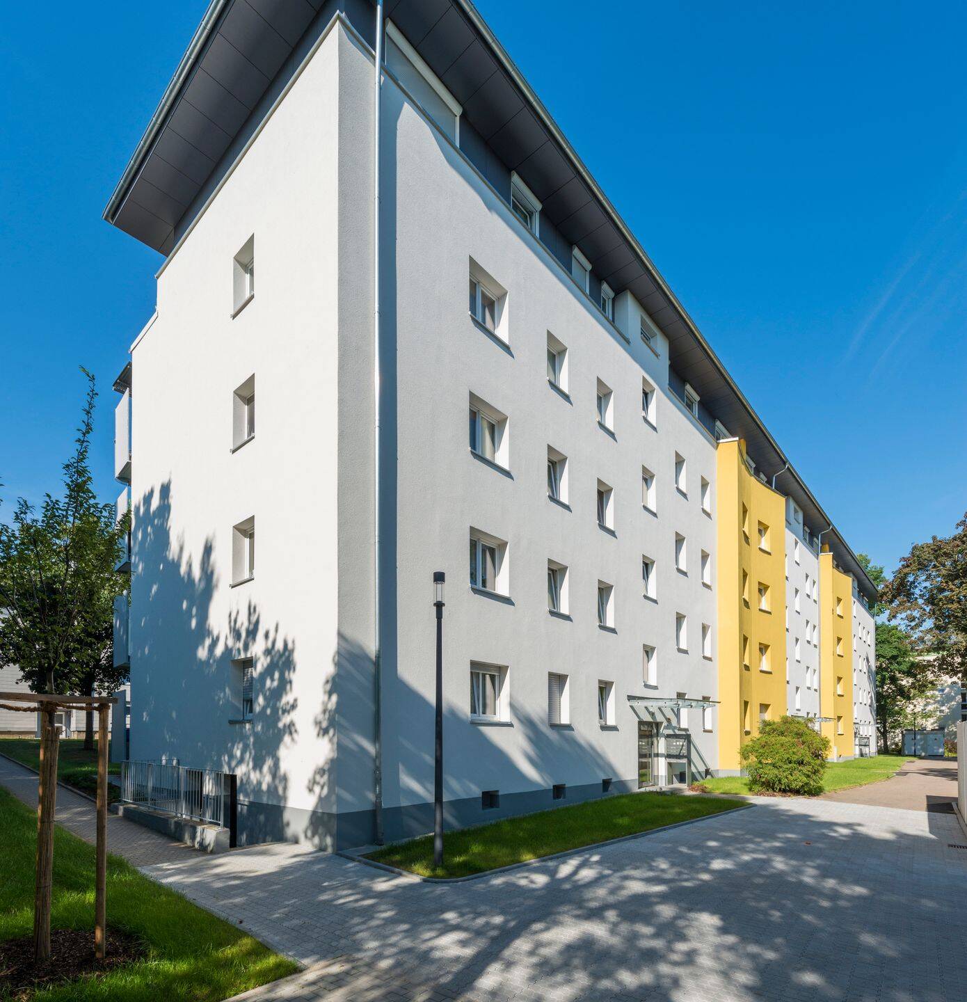Schöne Wohnung im EG zu vermieten!, 93053 Regensburg (Galgenberg Kasernenviertel Kumpfmühl-Ziegetsdorf-Neuprüll Oberisling-Graß)