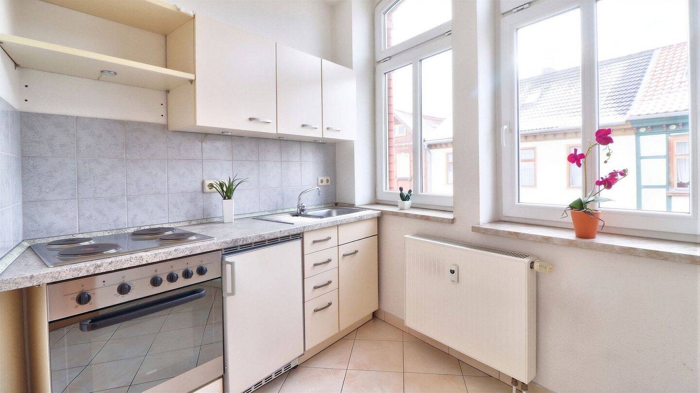 ***sonnige, kleine 2 Zi.-Whg. mit Einbauküche***, 99974 Mühlhausen/Thüringen