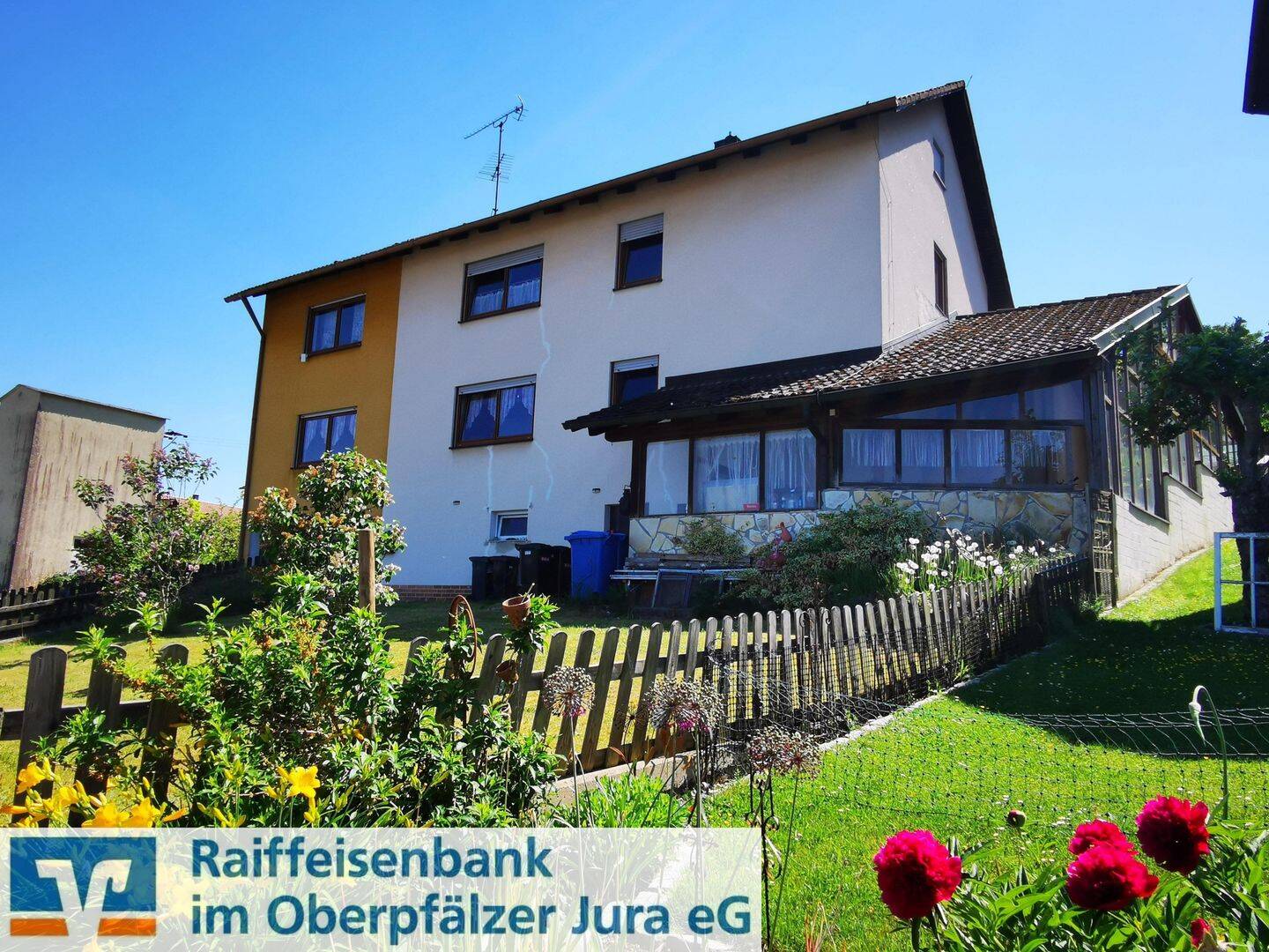 Großes Zweifamilienhaus mit Panoramablick und großem Grundstück in Seubersdorf, 92358 Seubersdorf i.d. OPf.