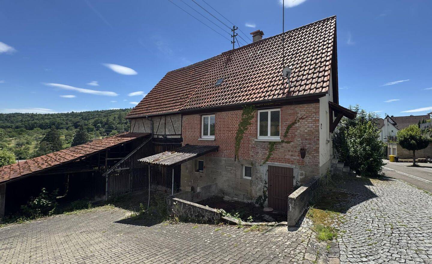 Abrisshaus inkl. Scheune mit großzügiger Fläche für Ihre Neubauplanung!, 71364 Winnenden