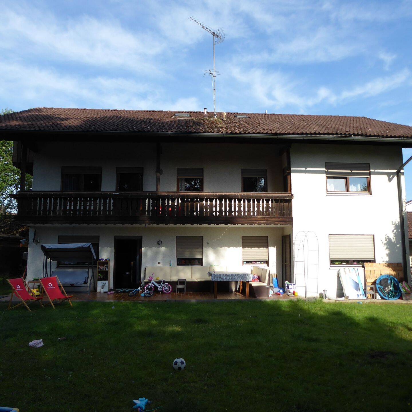 Sehr gepflegte 4 – Zimmer Wohnung mit Garage in Waging am See zu verkaufen !, 83329 Waging a. See (Waging am See)