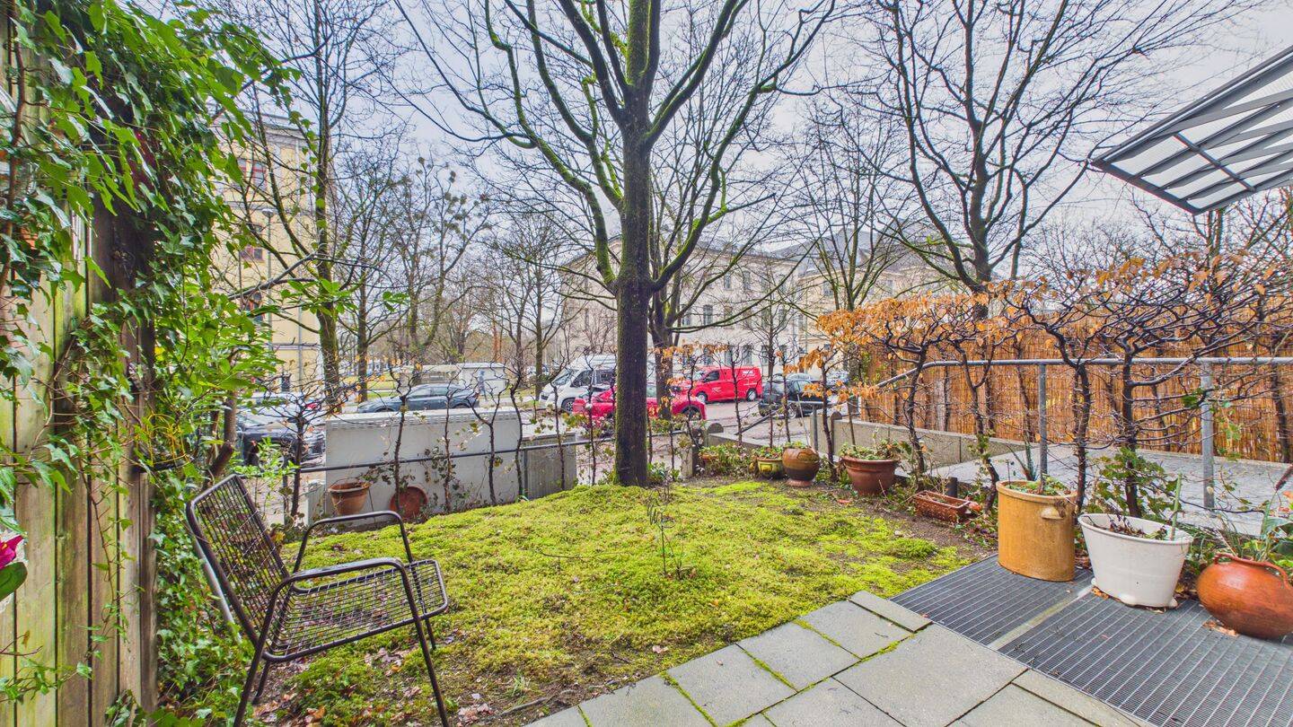 HEGERICH: Vermietete, gut gepflegte 2,5-Zimmerwohnung in Top-Lage nahe Olympiapark, 80637 München (Moosach Neuhausen-Nymphenburg)