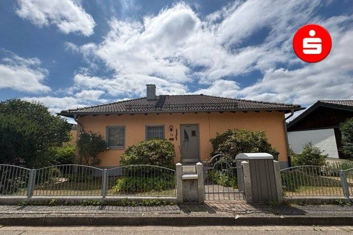 Toller Bungalow in Burgthann OT Ezelsdorf mit Balkon und Terrasse/Garten!, 90559 Burgthann