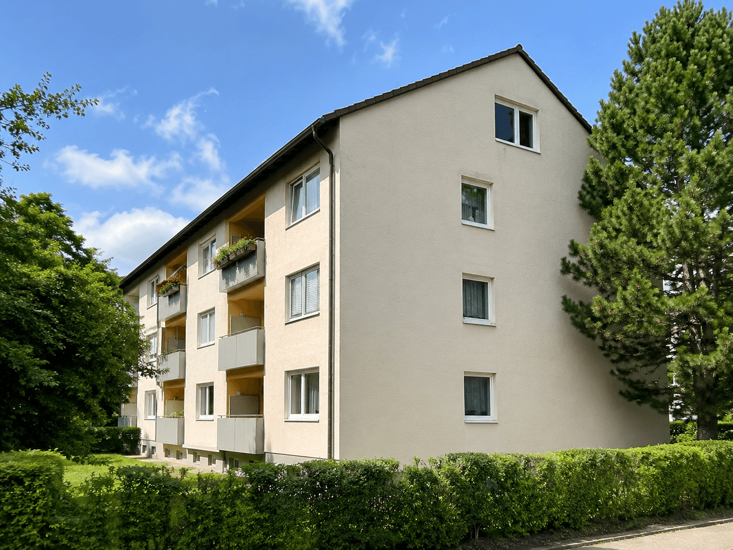 4-Zimmer-EG-Wohnung mit Westloggia, Keller in Traunreut – Mietkauf möglich, 83301 Traunreut
