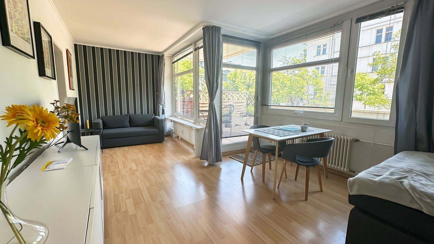 Bezugsfrei im Westend: Apartment mit Terrasse und Stellplatz, 14052 Berlin (Charlottenburg-Wilmersdorf Spandau Westend)